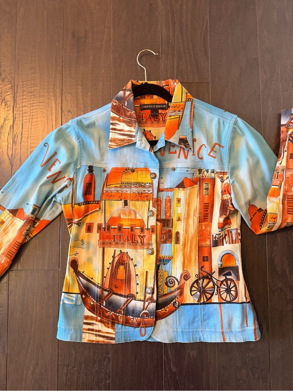 Italy Print stretch fitted jacket w/ scenes from Venice